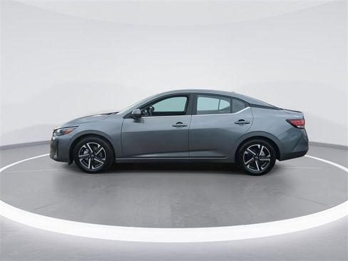 Used 2024 Nissan Sentra SV image 5