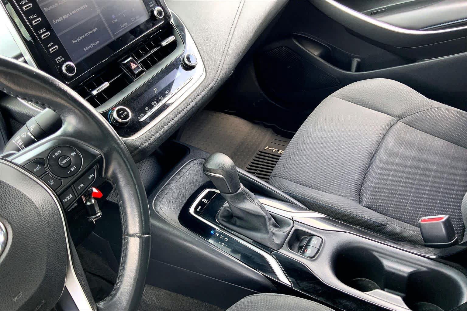 Used 2020 Toyota Corolla SE FWD image 16