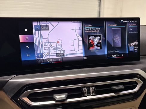 Used 2024 BMW 330i xDrive Sedan w/ Convenience Package image 23