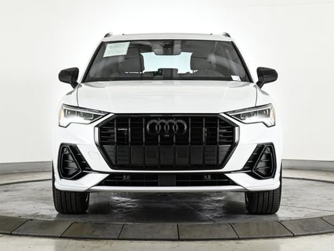 Certified 2025 Audi Q3 2.0T Premium Plus w/ Premium Plus Package image 2