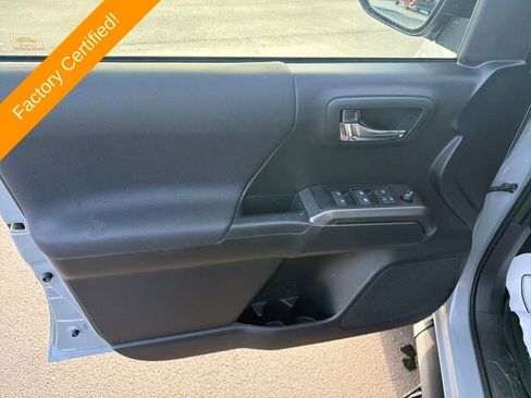 Certified 2019 Toyota Tacoma TRD Sport image 9