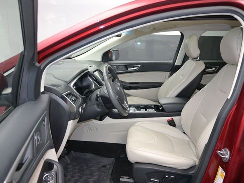 Used 2019 Ford Edge Titanium w/ Equipment Group 301A image 13