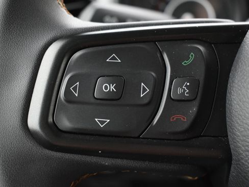 Used 2024 Jeep Wrangler Unlimited Sport AWD/4WD image 18