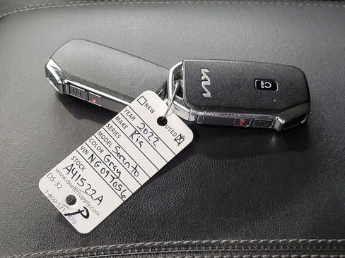 Used 2022 Kia Sorento S image 29