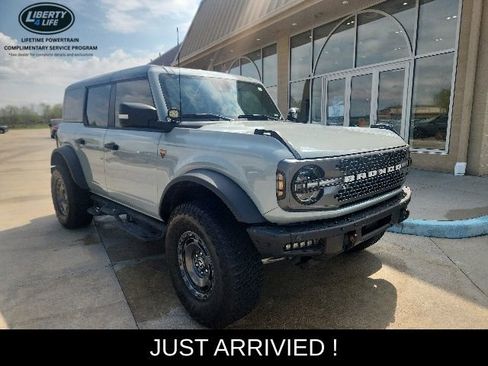 Used 2024 Ford Bronco Badlands AWD/4WD image 1