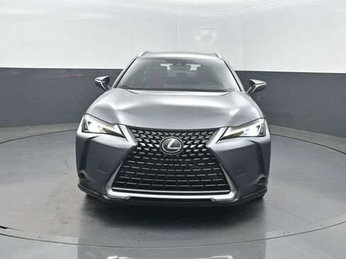 Used 2019 Lexus UX 200 w/ Premium Package FWD image 38