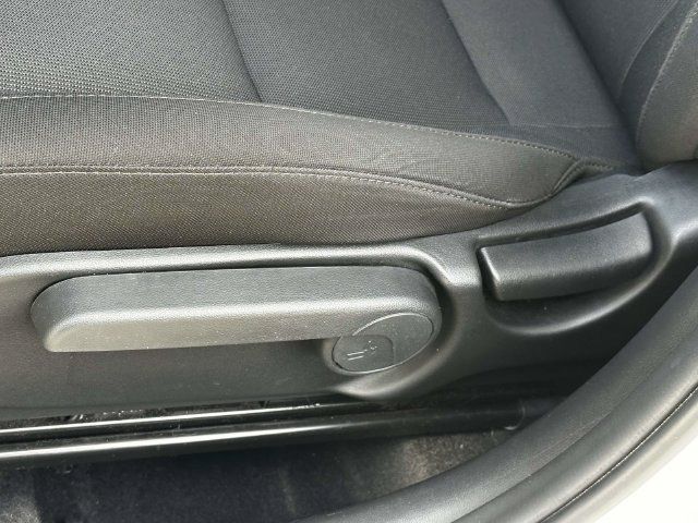 Used 2024 Hyundai Kona SE FWD image 17