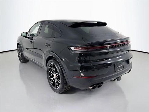 New 2026 Porsche Cayenne Coupe image 3