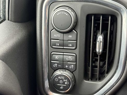 Used 2019 Chevrolet Silverado 1500 High Country AWD/4WD image 35