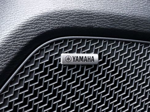 New 2025 Mitsubishi Outlander SE image 11