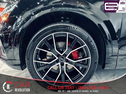 Used 2022 Audi Q8 Premium Plus w/ Premium Plus Package AWD/4WD image 9