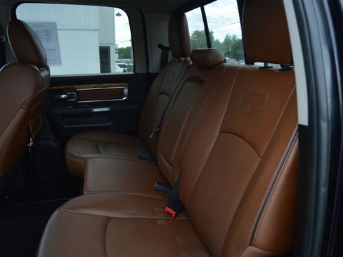 Used 2013 RAM 1500 Laramie Longhorn w/ Convenience Group AWD/4WD image 18