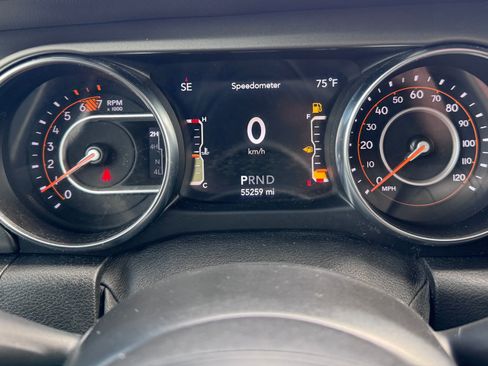 Used 2021 Jeep Wrangler Unlimited Sport image 18