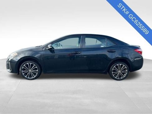 Used 2016 Toyota Corolla S image 2