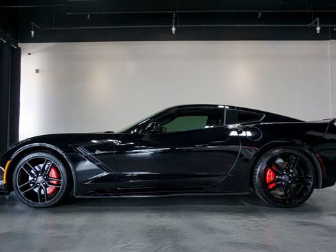 Used 2019 Chevrolet Corvette Stingray Coupe RWD image 49