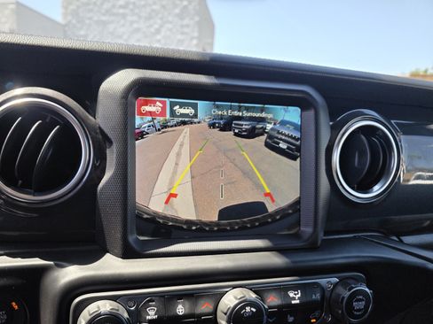 Used 2023 Jeep Wrangler Unlimited Rubicon 392 w/ Trailer Tow Package AWD/4WD image 17