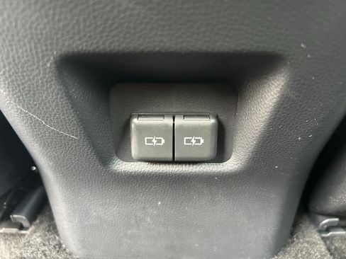 Certified 2025 Toyota RAV4 XLE AWD/4WD image 19