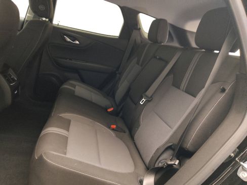 Used 2024 Chevrolet Blazer LT w/ Convenience Package FWD image 18