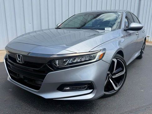 Used 2019 Honda Accord Sport image 1