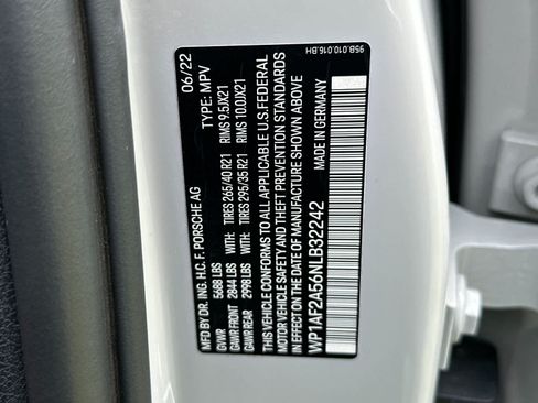 Certified 2022 Porsche Macan GTS AWD/4WD image 33