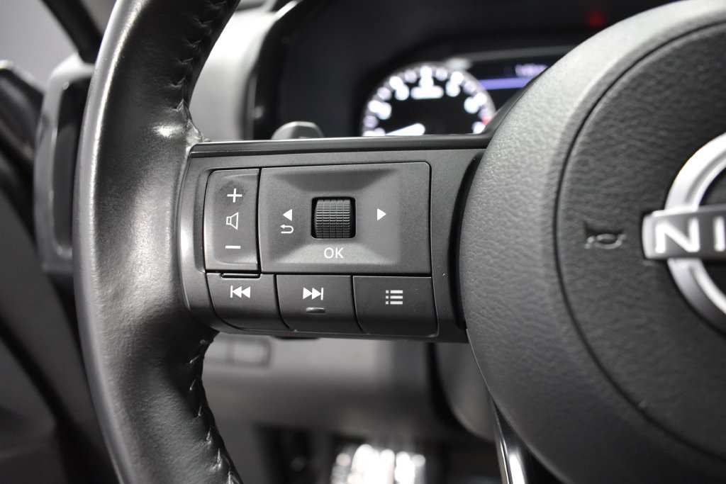Certified 2024 Nissan Pathfinder SV AWD/4WD image 28