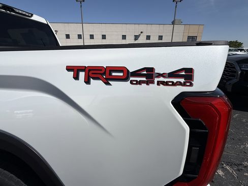 New 2026 Toyota Tundra Limited AWD/4WD image 34
