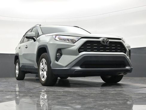 Used 2021 Toyota RAV4 XLE FWD image 26
