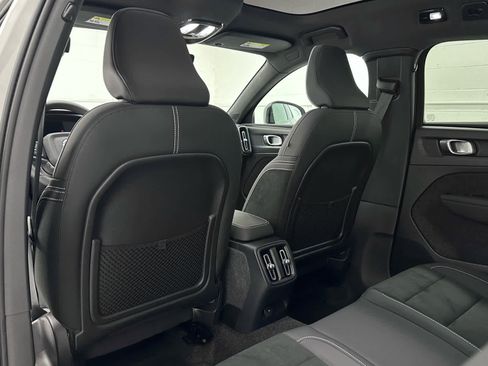 Used 2023 Volvo C40 P8 Recharge Plus image 13