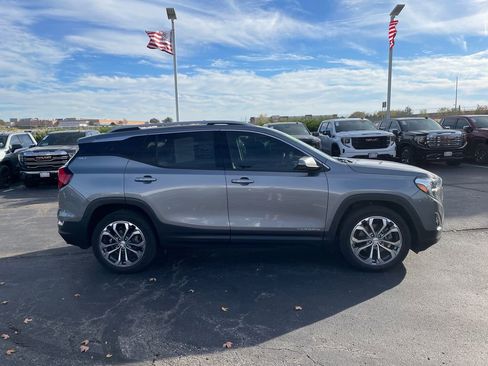 Used 2019 GMC Terrain SLT w/ Preferred Package image 7