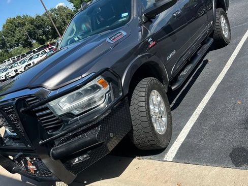 Used 2019 RAM 2500 Laramie AWD/4WD image 1