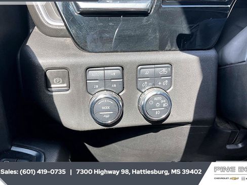 Used 2023 GMC Sierra 1500 Elevation w/ Elevation Premium Package AWD/4WD image 23