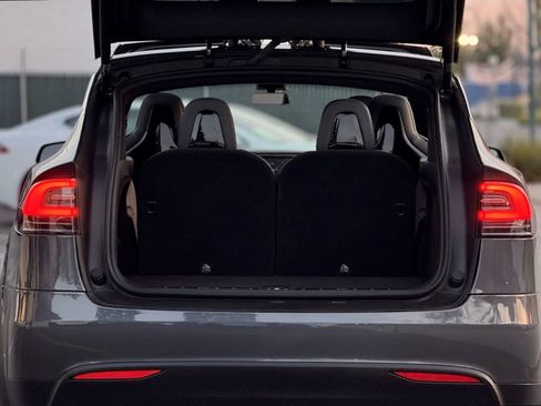 Used 2016 Tesla Model X 90D image 10