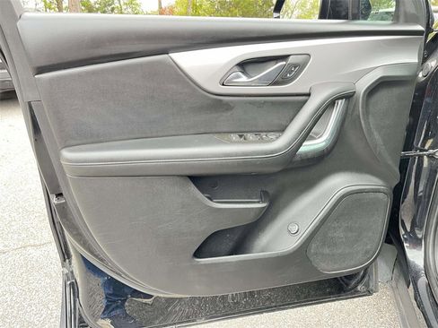 Used 2022 Chevrolet Blazer LT image 11