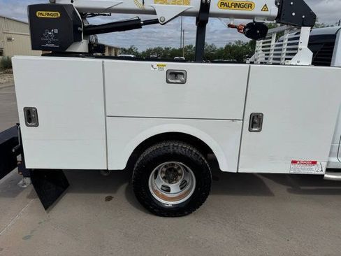 Used 2024 RAM 3500 Tradesman AWD/4WD image 32