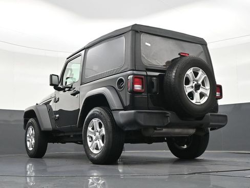 Used 2022 Jeep Wrangler Sport AWD/4WD image 24