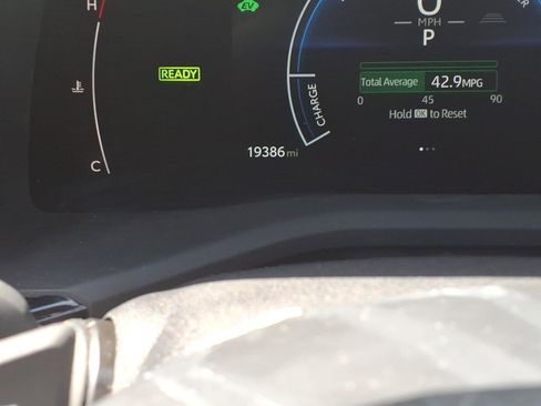 Used 2025 Toyota Camry SE w/ Convenience Package AWD/4WD image 32