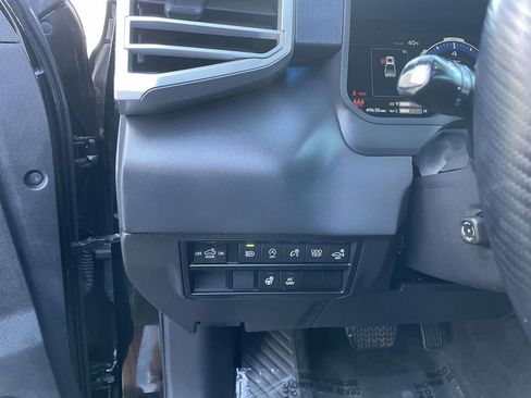 Used 2023 Toyota Tundra Platinum image 30