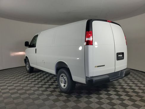 New 2025 Chevrolet Express 2500 image 6