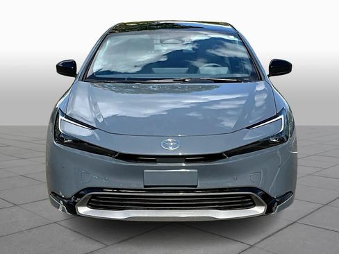 Used 2024 Toyota Prius XLE image 4