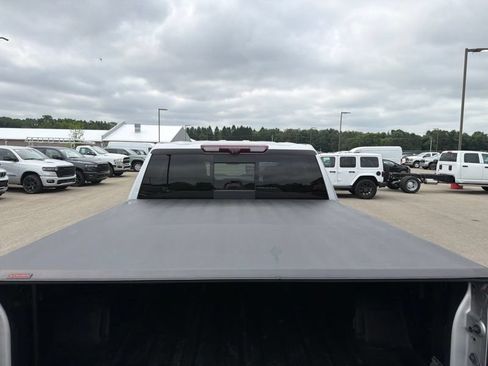 Used 2022 Chevrolet Silverado 1500 ZR2 w/ Technology Package AWD/4WD image 11