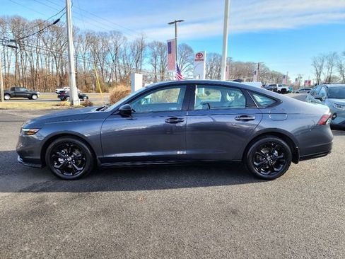 Used 2025 Honda Accord SE image 4