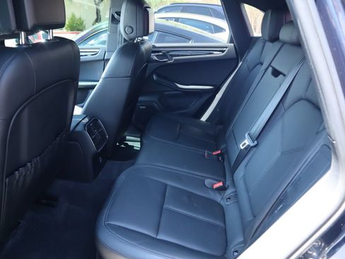 Used 2021 Porsche Macan S AWD/4WD image 11