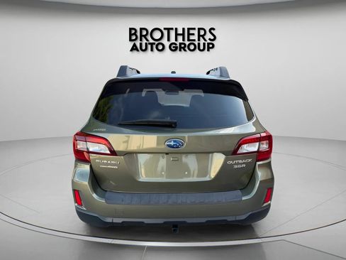 Used 2015 Subaru Outback 3.6R Limited AWD/4WD image 7