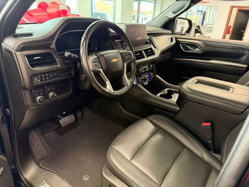 Used 2022 Chevrolet Suburban LT w/ LT Signature Plus Package AWD/4WD image 36