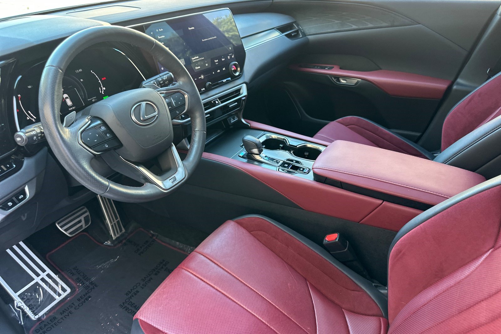 Used 2023 Lexus RX 500h F Sport AWD/4WD image 4
