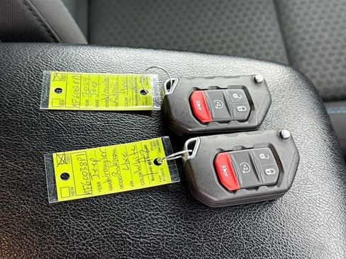 Used 2024 Jeep Wrangler Unlimited Rubicon 4xe w/ Technology Group image 36