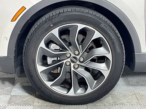 Used 2023 Lincoln Nautilus Reserve w/ Equipment Group 201A AWD/4WD image 29