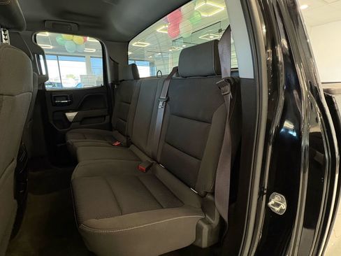 Used 2017 Chevrolet Silverado 1500 LT image 25