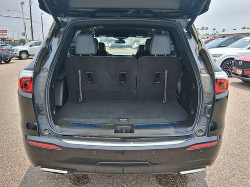 Used 2024 Buick Enclave Essence w/ Sport Touring Edition FWD image 5