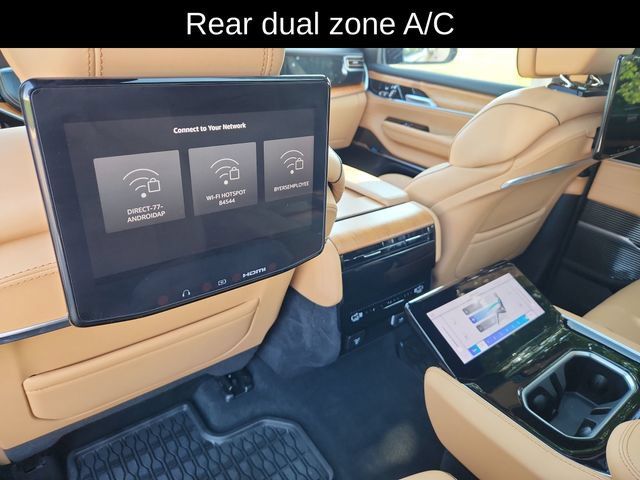Used 2025 Jeep Grand Wagoneer L Series III w/ Rear Seat Video Group 1 AWD/4WD image 29